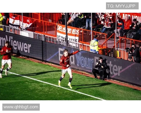 曼联逆转国米3-2晋级世界杯决赛神扑瞬间成焦点引发转会热议