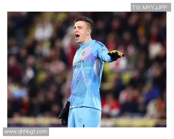 欧冠激战本菲卡与曼联鏖战至0比0补时进球瞬间点燃全场激情