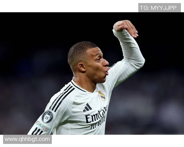 那不勒斯逆转皇马3-2帽子戏法引爆全场战术解析与精彩瞬间回顾