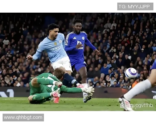 国王杯激战曼城大胜巴萨点球争议引发全场热议