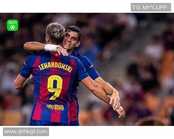 友谊赛精彩对决巴黎圣日耳曼与那不勒斯战成平局点球大战引发全场热烈反响