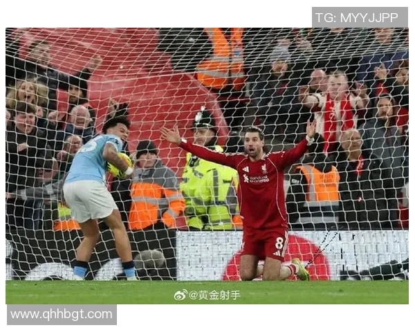 德甲激战曼联逆转曼城神扑成焦点争议判罚引发热议